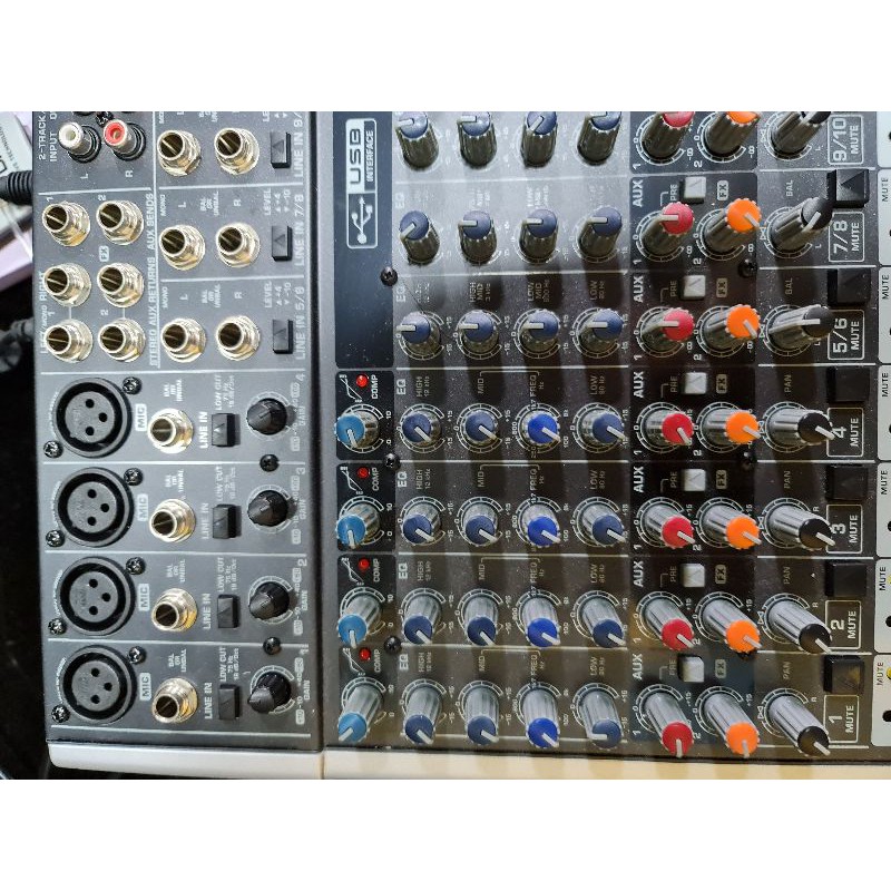 Mixer Behringer Xenyx X1622 USB Amply & Mixer