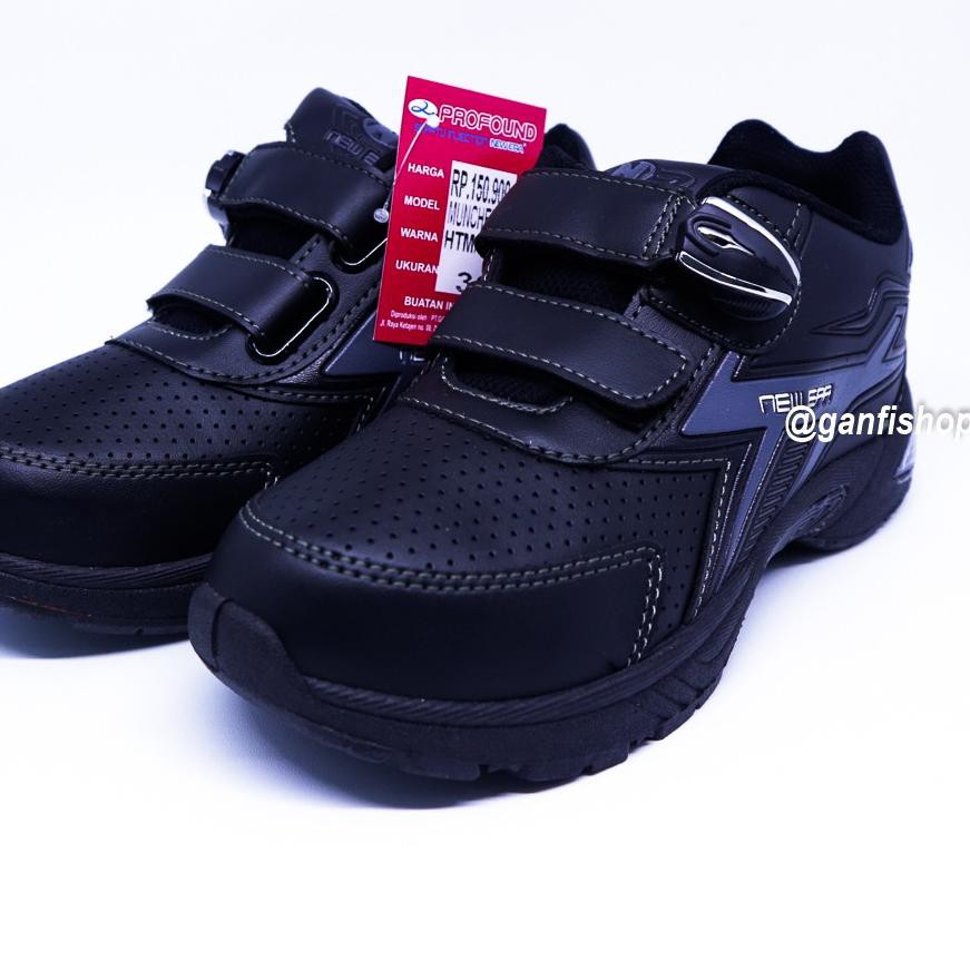Sepatu Sekolah New Era Warna Hitam Ide Perpaduan Warna