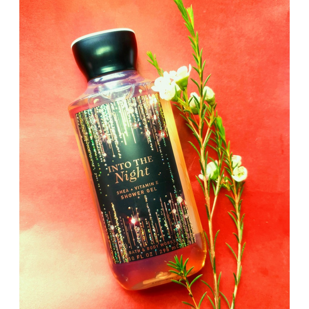 Sữa tắm dưỡng da Into The Night (Shower Gel) Bath And Body Works