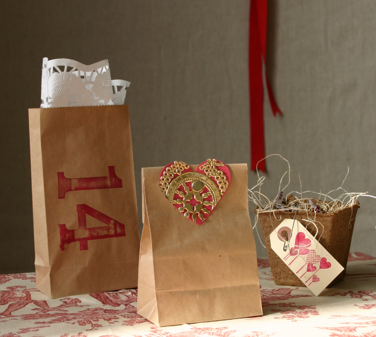 Wrapping Valentine’s Day Gifts Family Chic