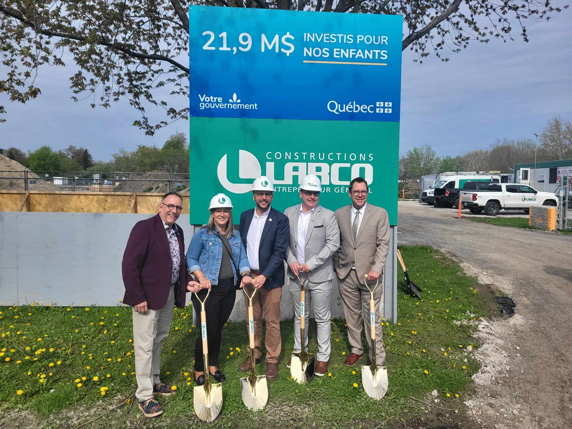 Un chantier de plus de 20 millions à StRoch de l'Achigan. CFNJ 99 1 / 88 9
