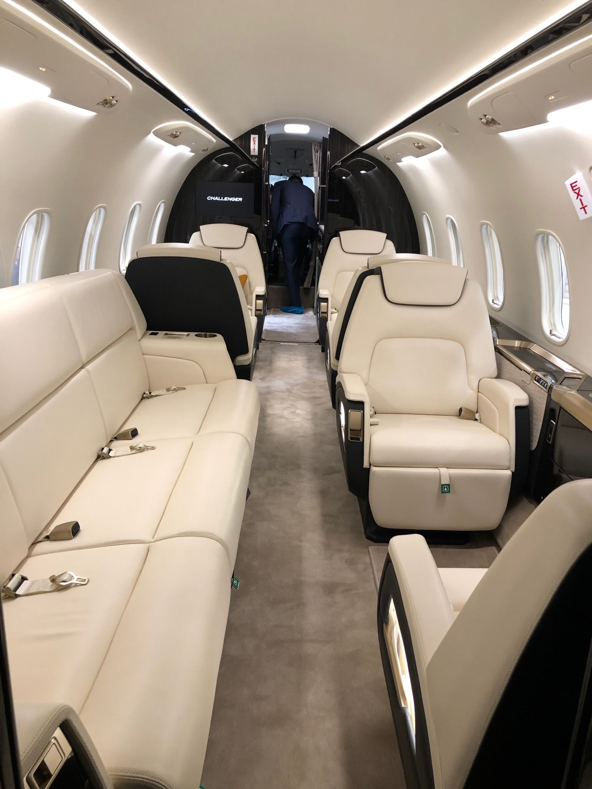 Private Jets for Sale, Private Planes for Sale, and Private Jet Broker