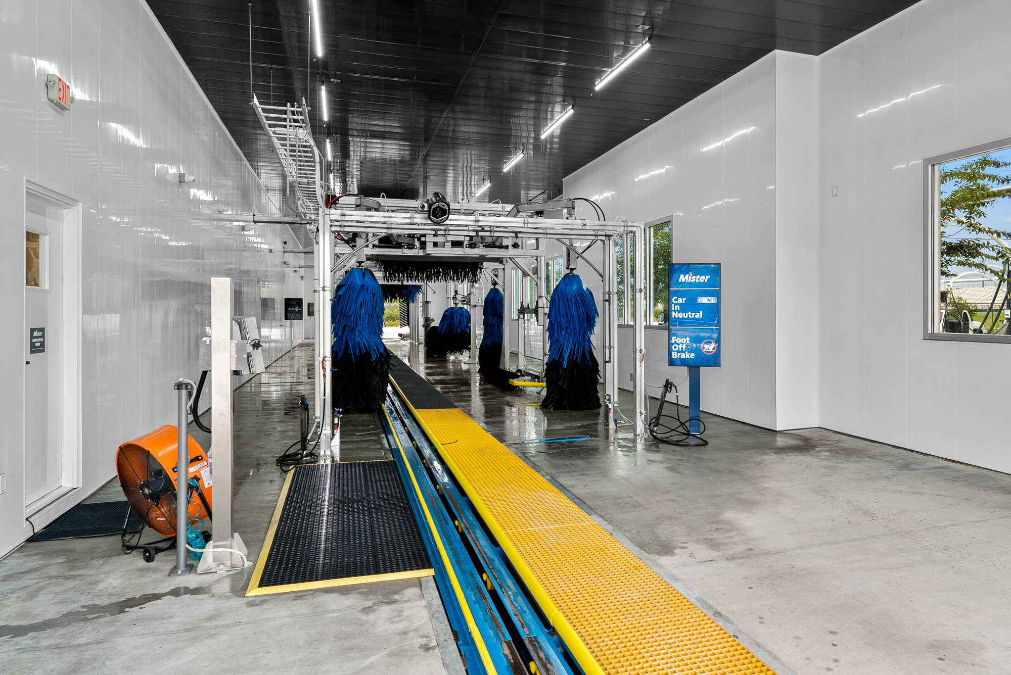 Mister Car Wash Hudson, FL Certified General Contractors