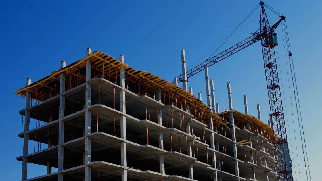 Why Are Hoists Used in Construction? Conveying & Hoisting Solutions