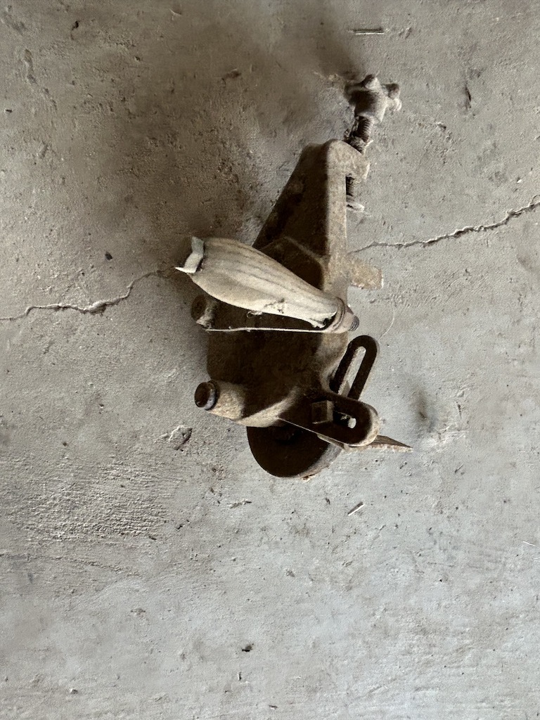 LIVING ESTATE AUCTION SATURDAY OCTOBER 26TH 1000AM BOYKIN