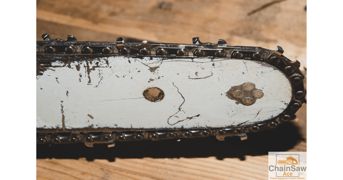 How Tight Should a Chainsaw Chain Be? The Definitive Answer