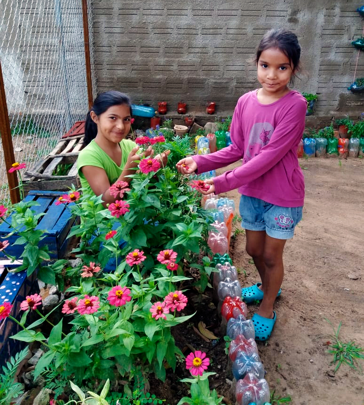 Photo Friday Our top 5 “flowers and showers” photos! Chalice