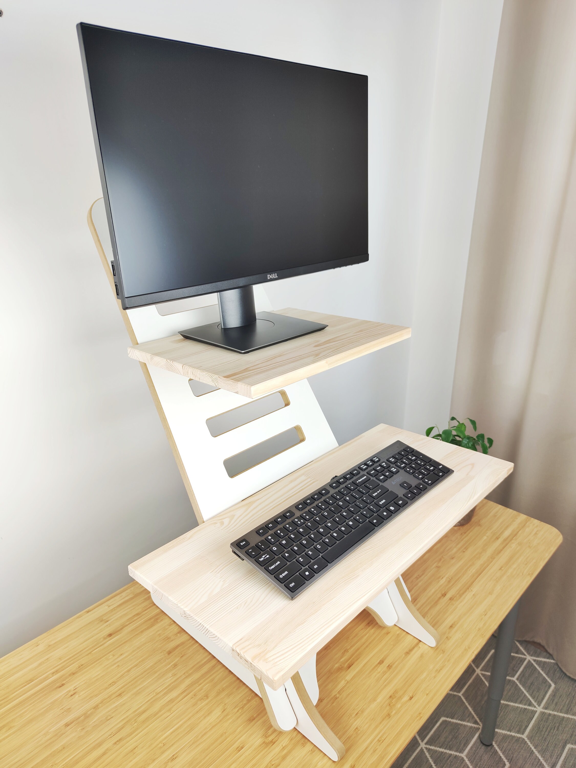 Importance of an Ergonomic Standing Desk Chalkdown