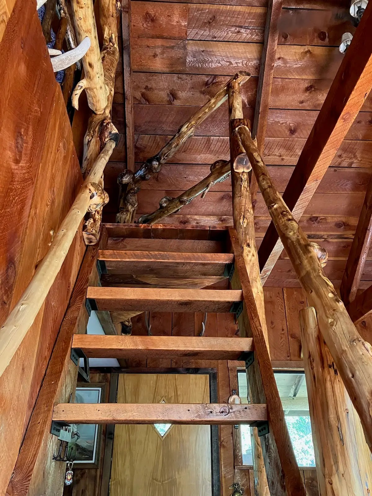 Rent Challis Creek Cabin