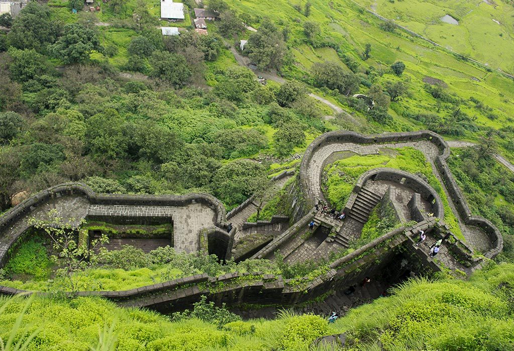 17 Fascinating Places to Visit in Pune