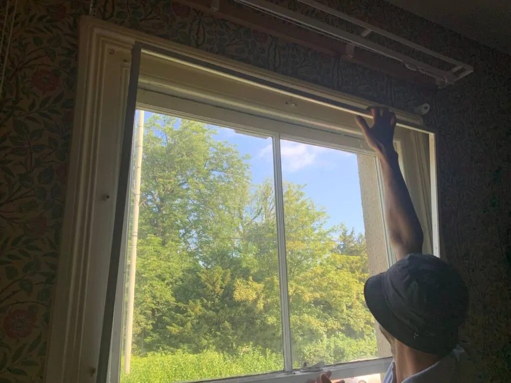 How to replace sash window cord Quick how to guide