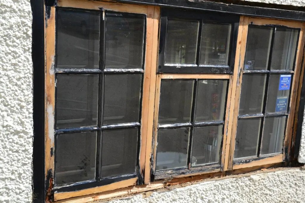 Professional tools & equipment used in timber windows restoration projects