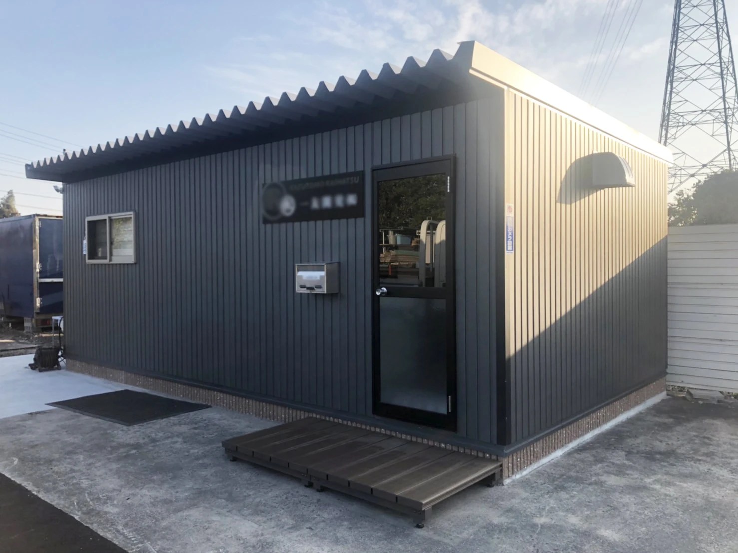 簡易事務所にも対応 プレハブの通販なら株式会社chameleon･sol