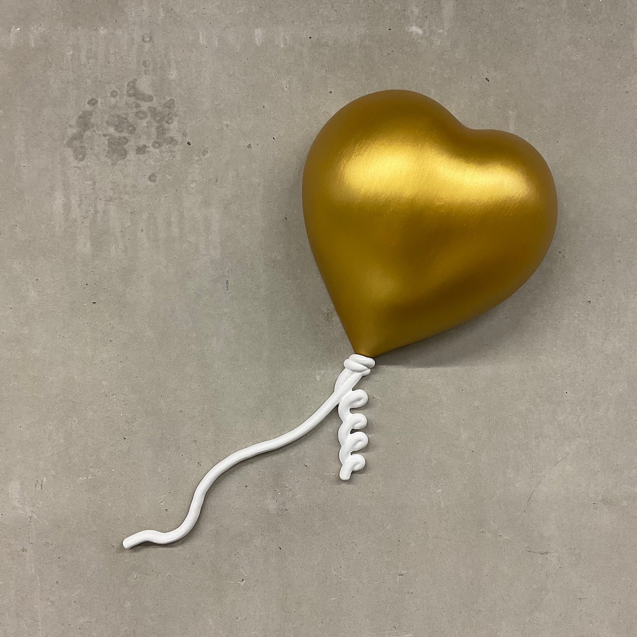 Girl with Balloon Sculpture Champion 3D