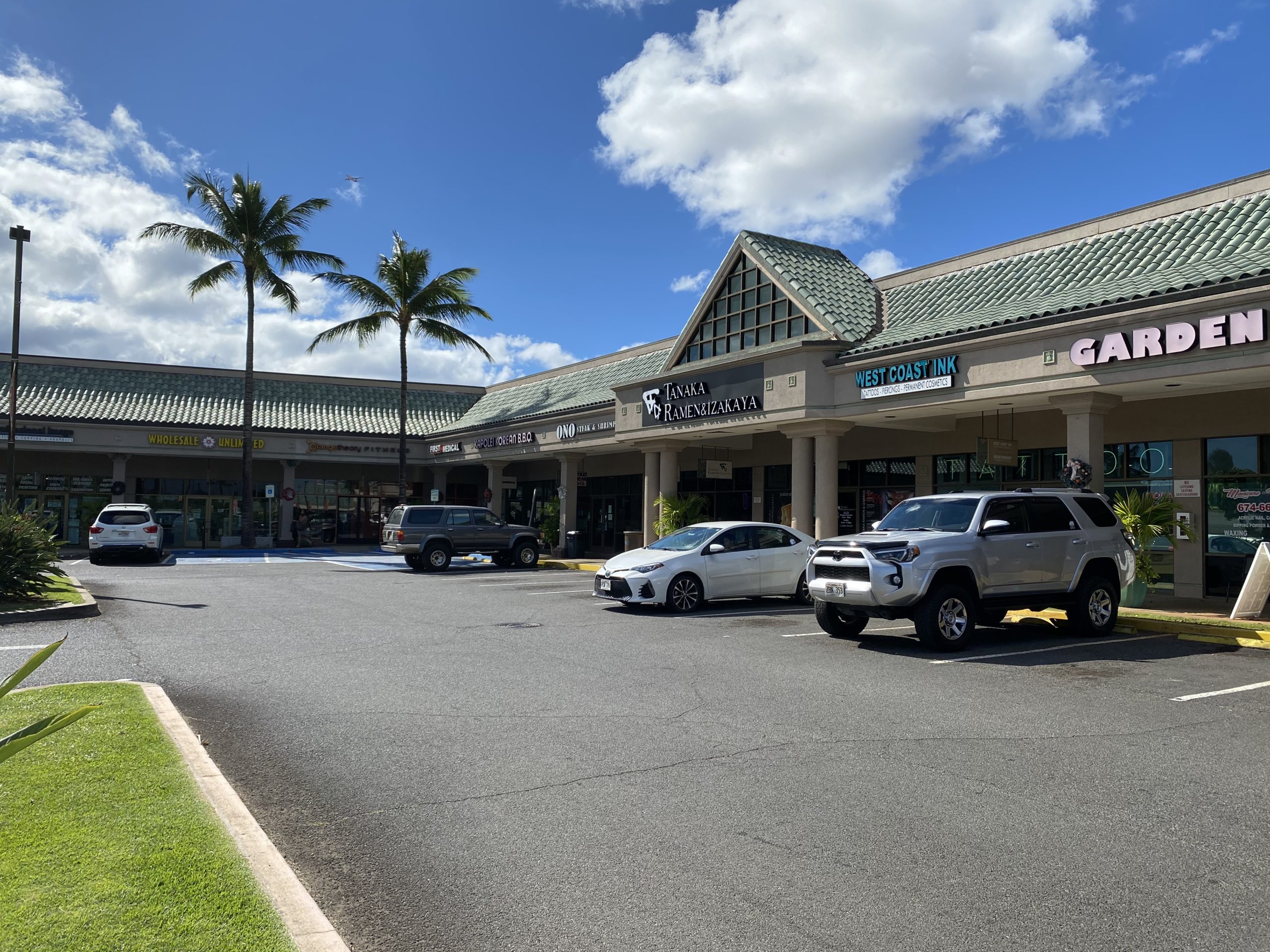 Kapolei Marketplace For Lease Cushman & Wakefield ChaneyBrooks