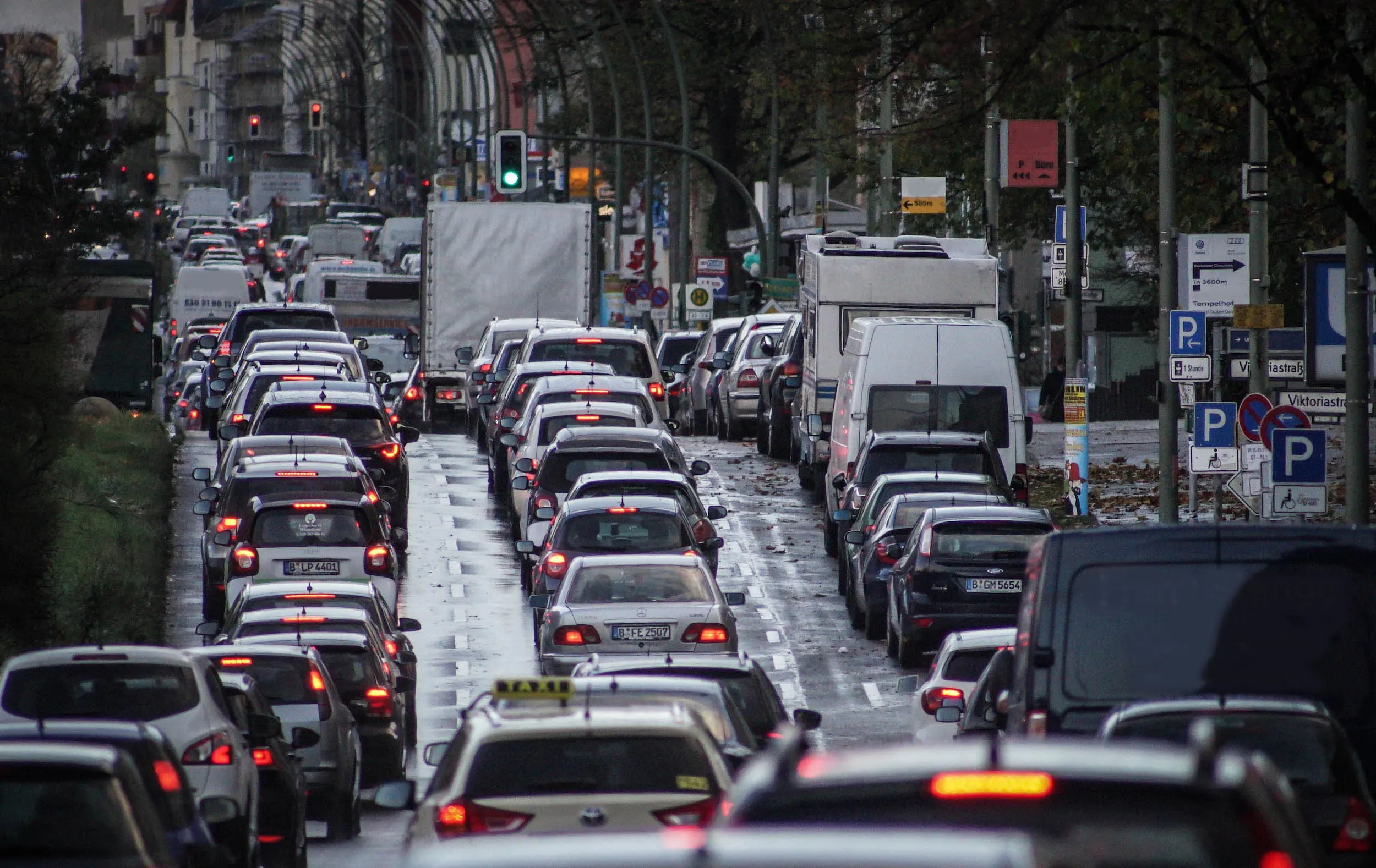 Wer in Berlin Auto fährt, ist selten arm Changing Cities