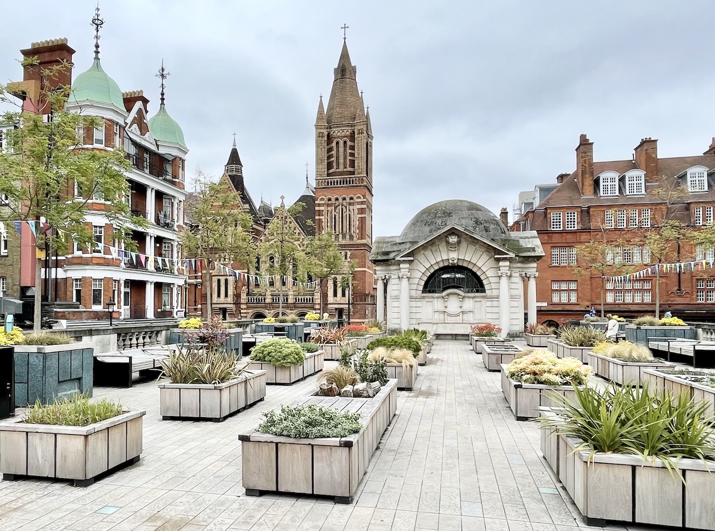 How to Find London's Quiet Places Changing Pages