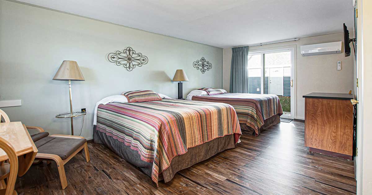 Places to Stay in Pentwater, Michigan • Channel Lane Inn