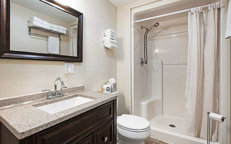 Pentwater Rental Suite • Channel Lane Inn