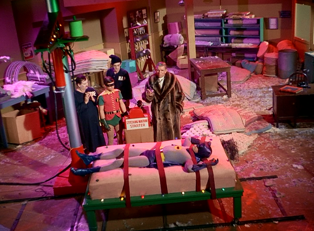 Batman S02 E33 Channel Superhero