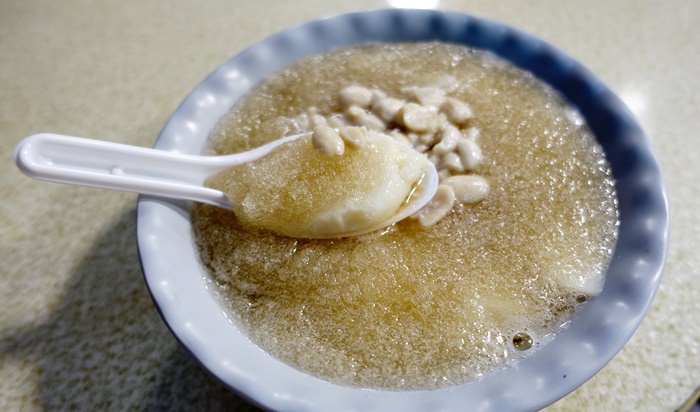 【宜蘭．羅東】- N訪羅東夜市．羅東紅豆湯圓．藥局前豆花．臭薯條．東山鴨頭