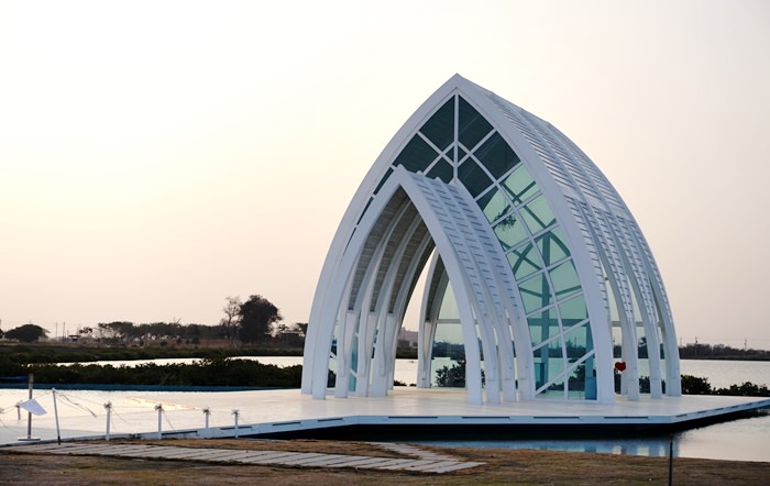 【台南．北門】- 幸福滿溢的婚紗美地。日與夜之水晶教堂 (上)