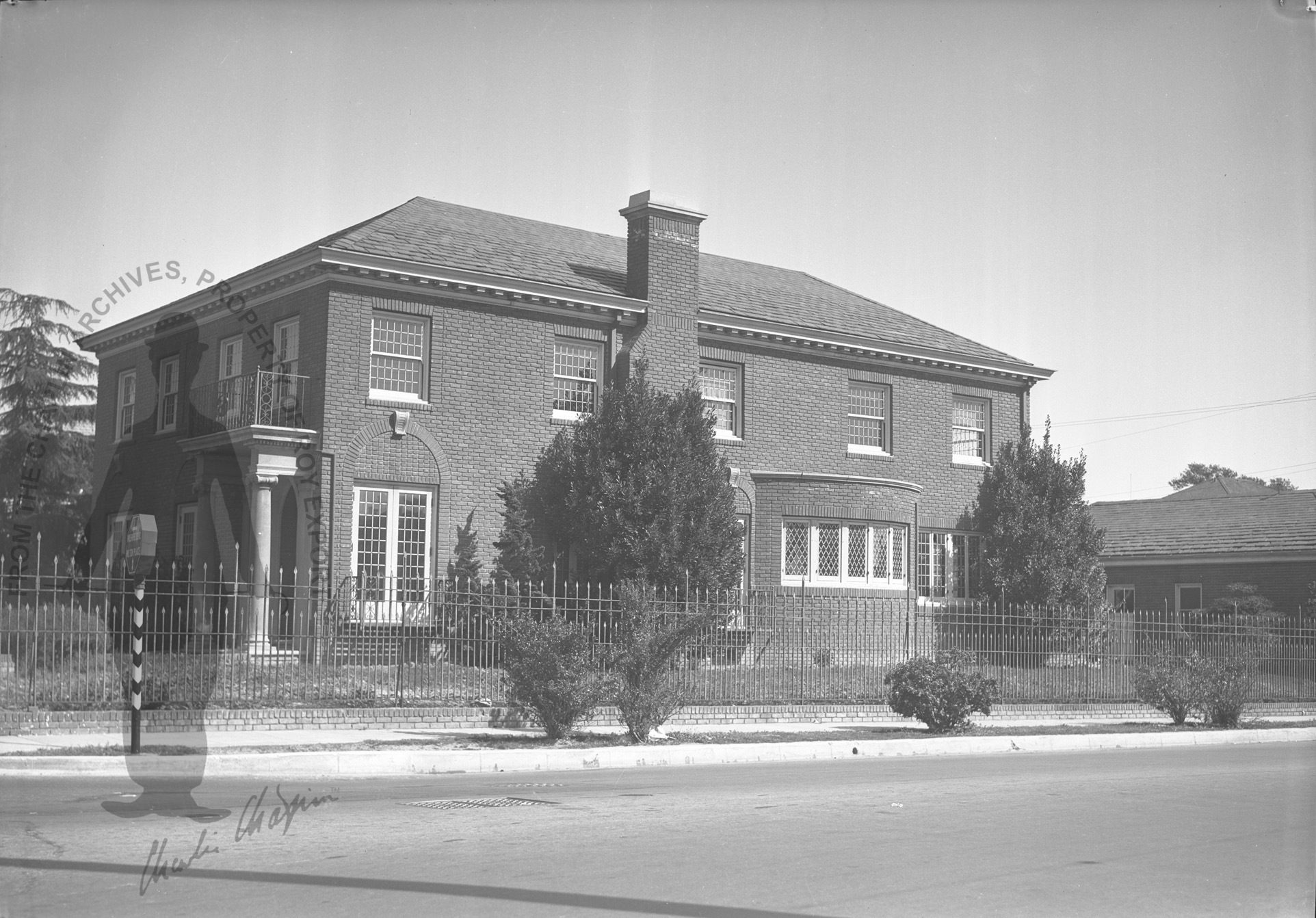 Search Search [Façades of houses] Charlie Chaplin Archive