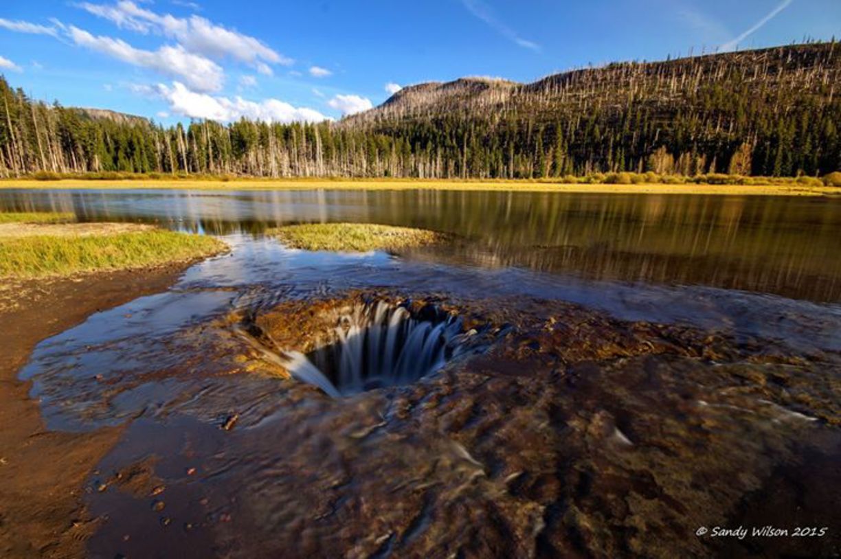 The Mystery of Vanishing Lost Lake of Oregon