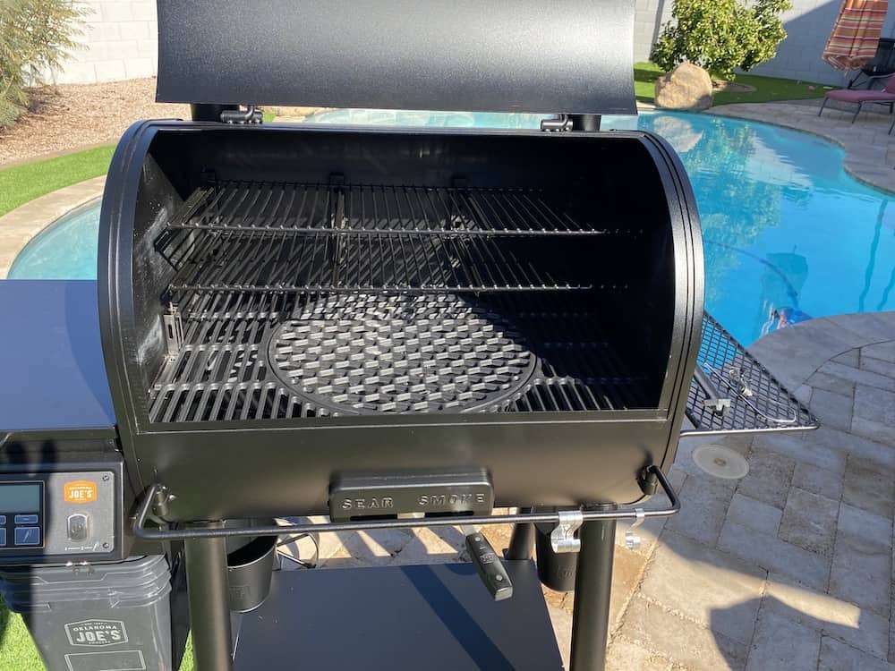 Oklahoma Joe's Rider DLX Pellet Grill Review
