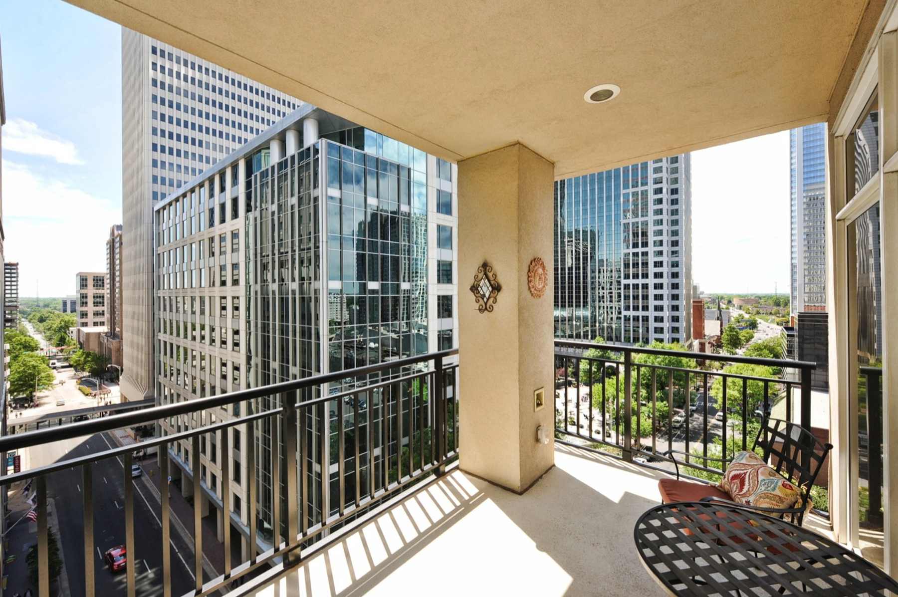 230 S. Tryon Luxury Condos Uptown Charlotte Luxury Condos