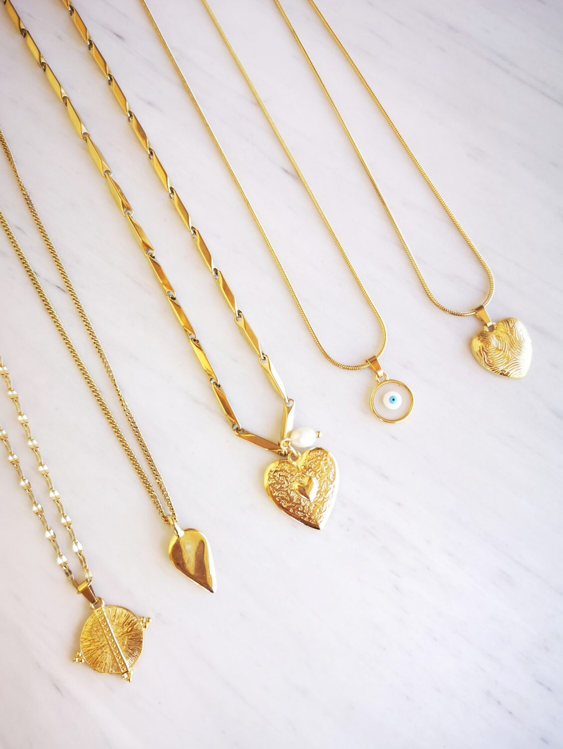 Round Eye Necklace Charm Me