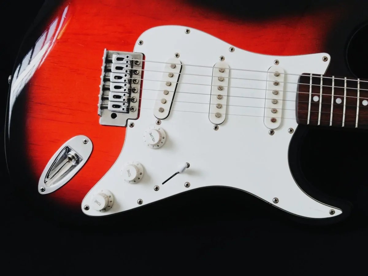 How Much Does an Electric Guitar Costs in 2021 Chart Attack