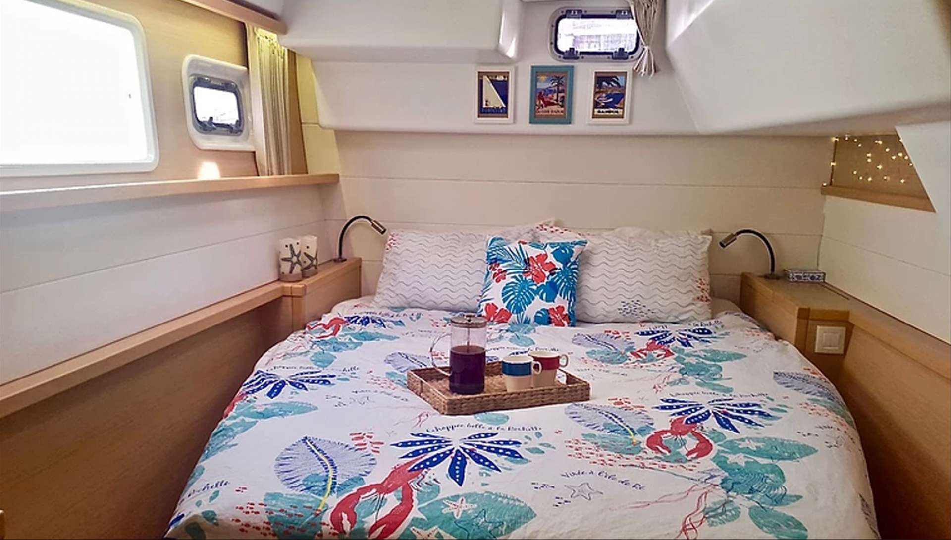 Charter Yacht HAWKEYE 45.79 ft Lagoon CharterLux™