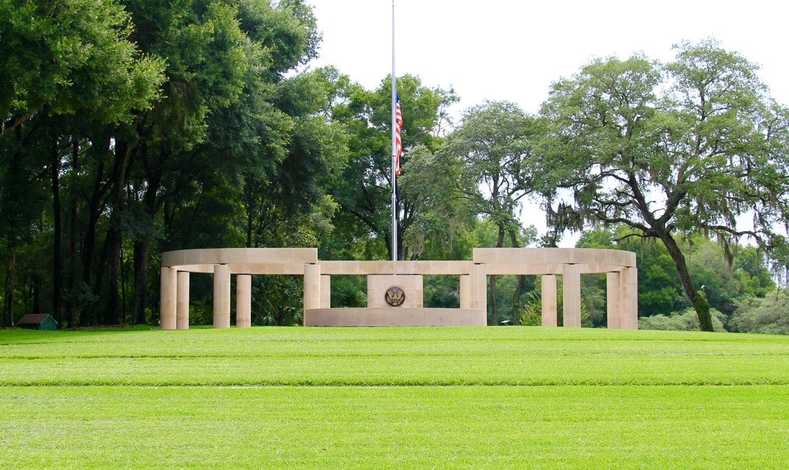 Chas E. Davis Funeral Home