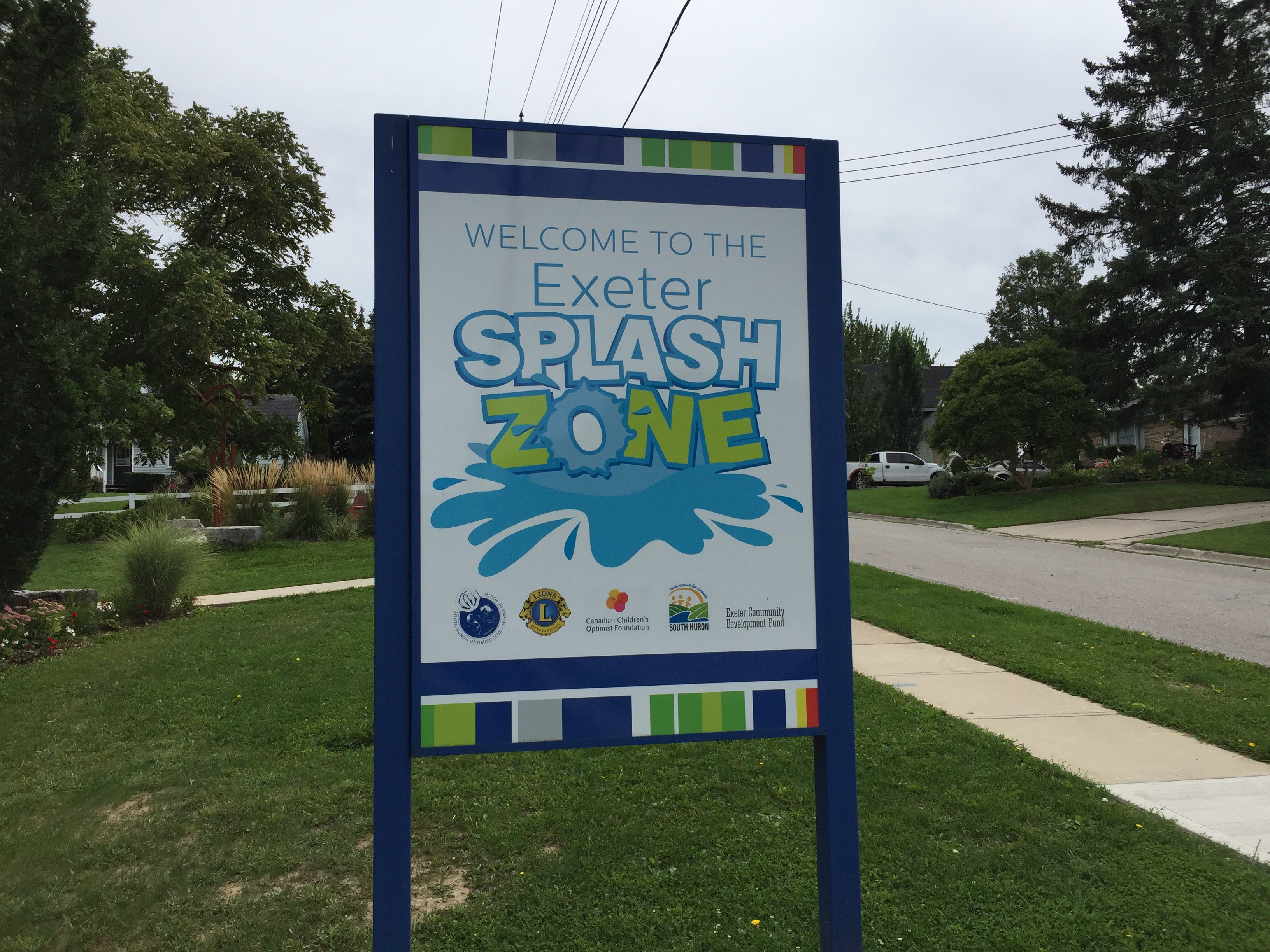 Splash Zone Chase March Official Site