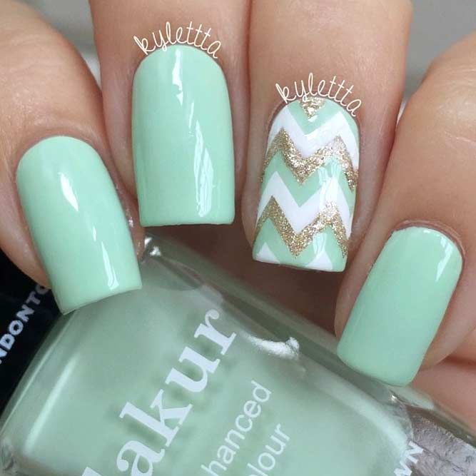 45+ Mint Green Nails To Try This Year For A Fresh Manicure