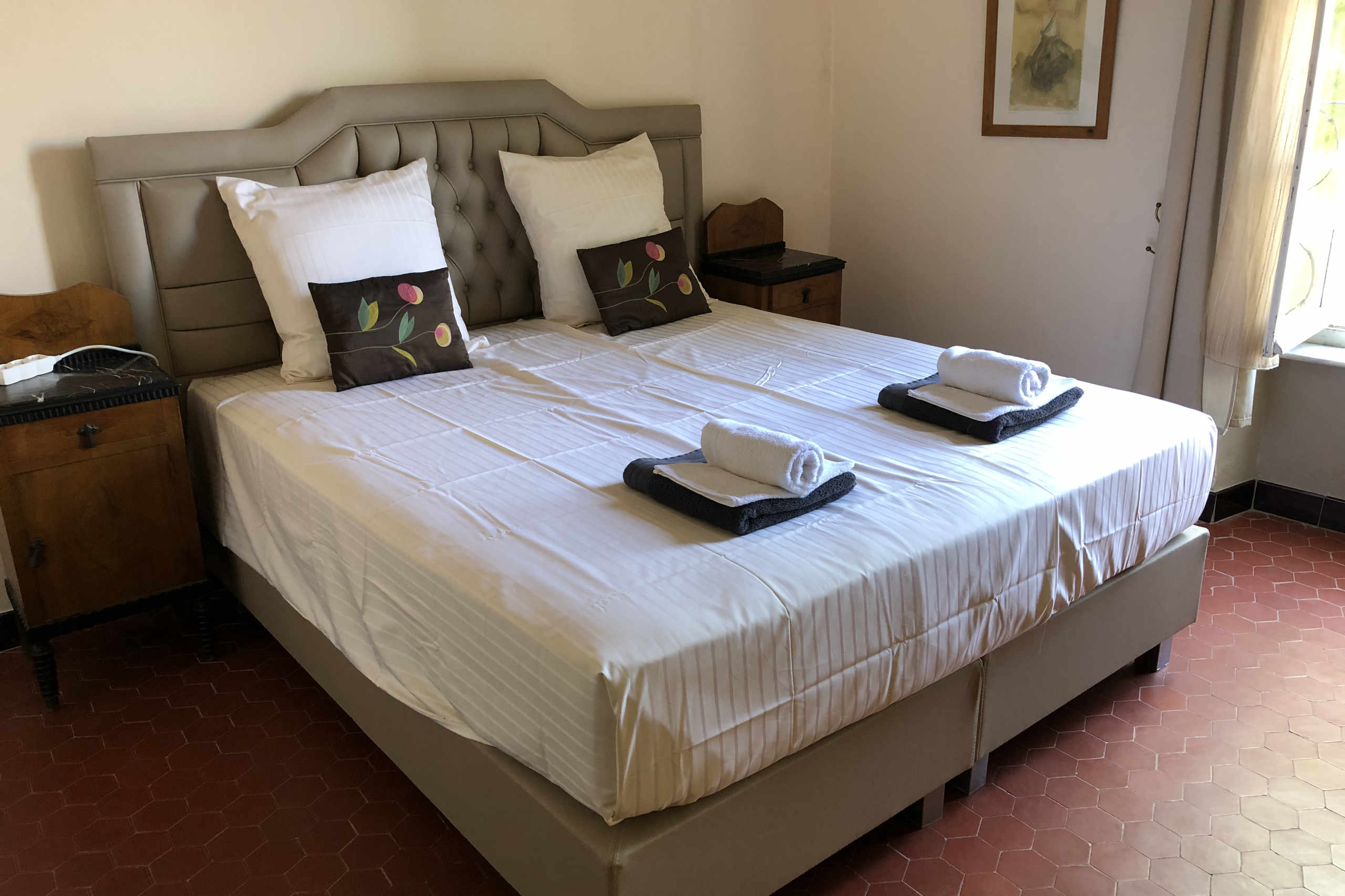 Carignan apartment Chateau Marcel