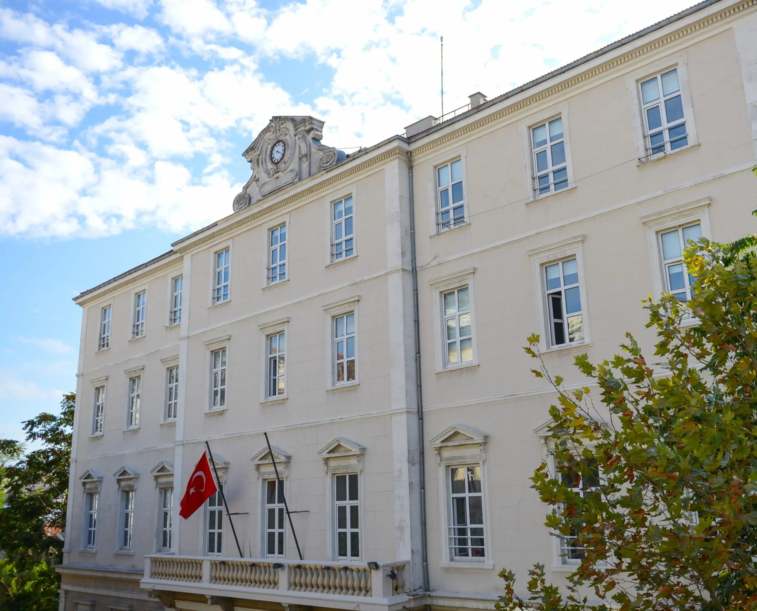 SaintPulcherie Fransız Lisesi 20192020 Taban Puanı, Kontenjan Bilgisi ve Öğrenim Ücretleri