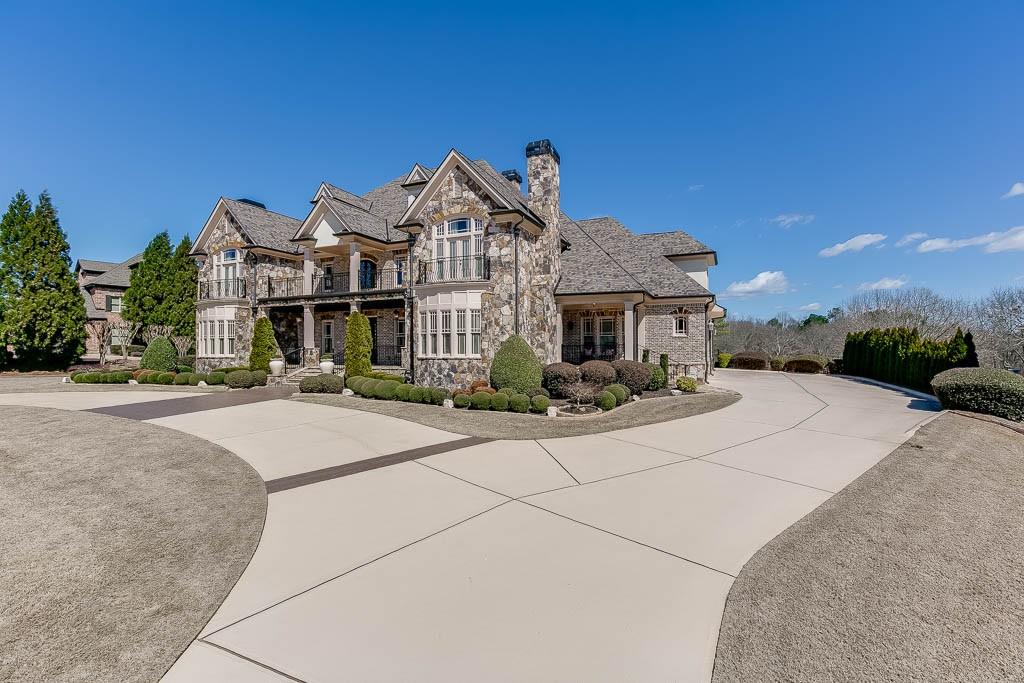 [SOLD] 5163 Legends Drive (1,888,800) Château Élan Estates