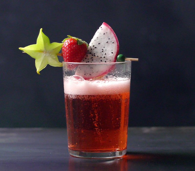 Make it Fancy How to garnish cocktails Chatelaine