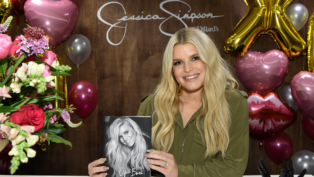 The Biggest Revelations From Jessica Simpson’s Memoir Chatelaine
