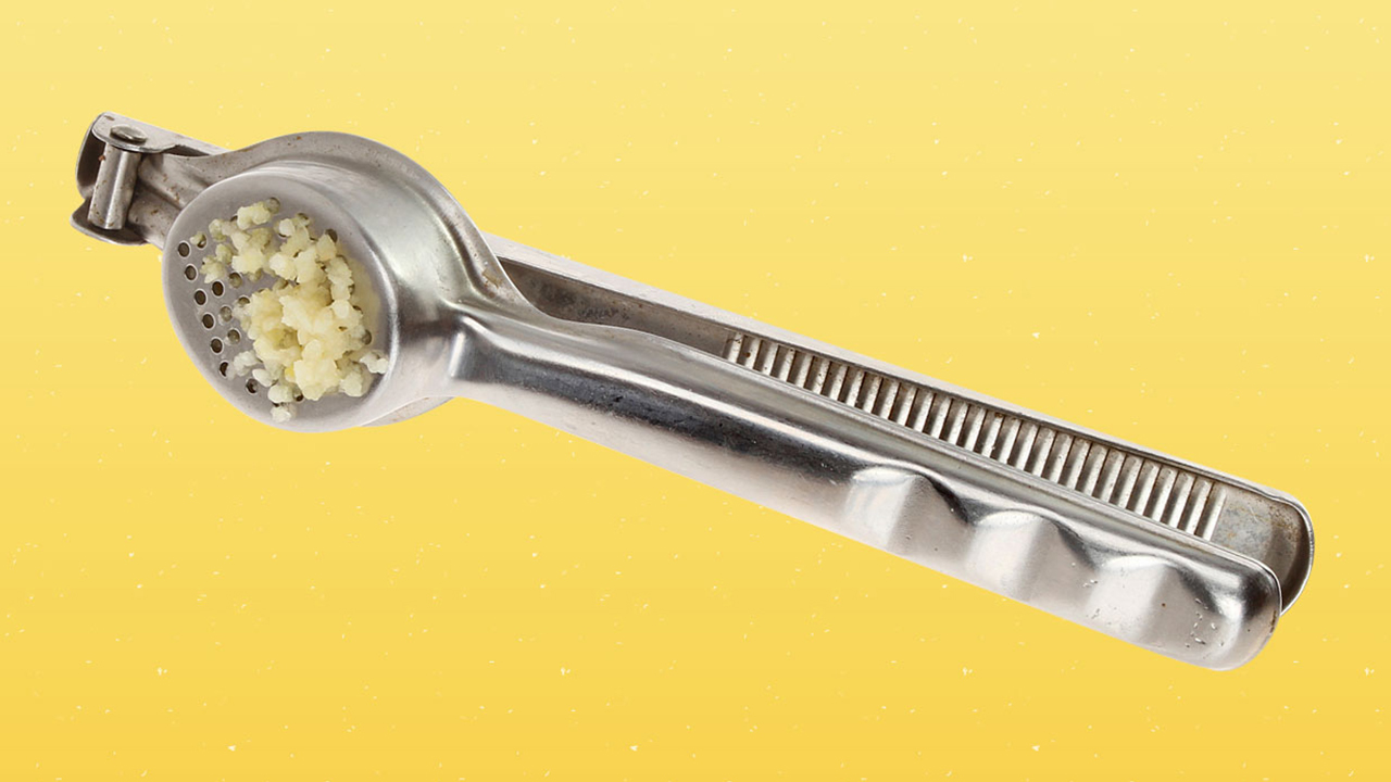 Why A Garlic Press Is Your Best Bet For Mincing Garlic Chatelaine
