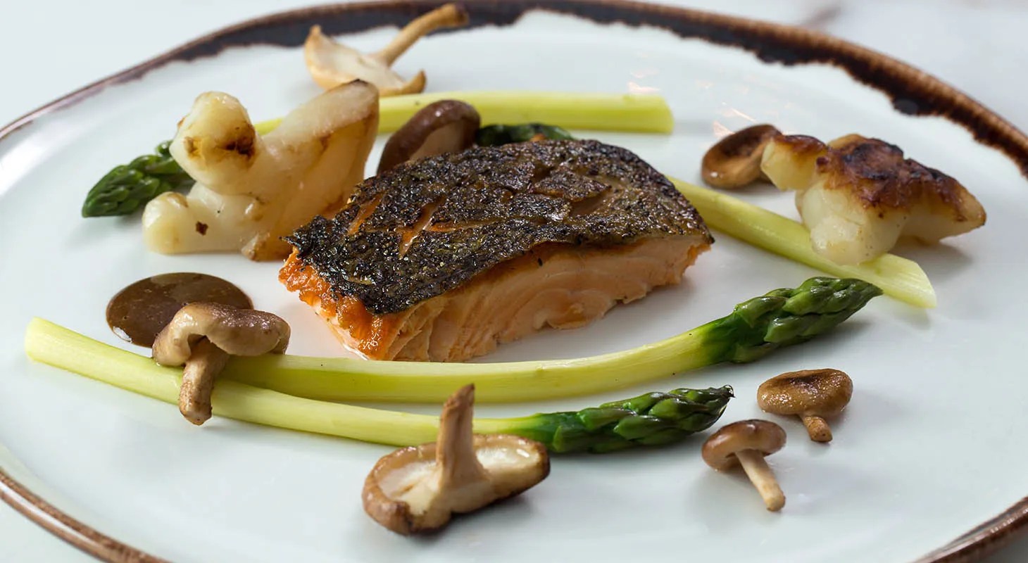 Wine Tasting in Cape Cod AwardWinning Chatham Wine Bar & Restaurant