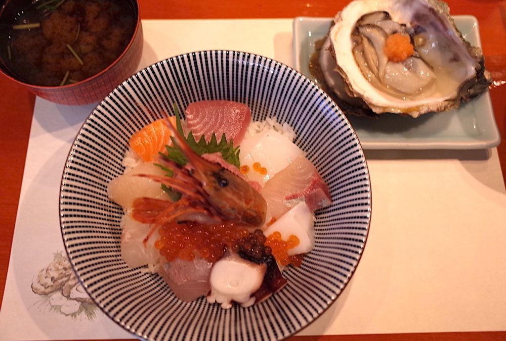 恵比寿で海鮮丼ランチ。魚屋の魚竹さんだから、鮮度は間違いない！