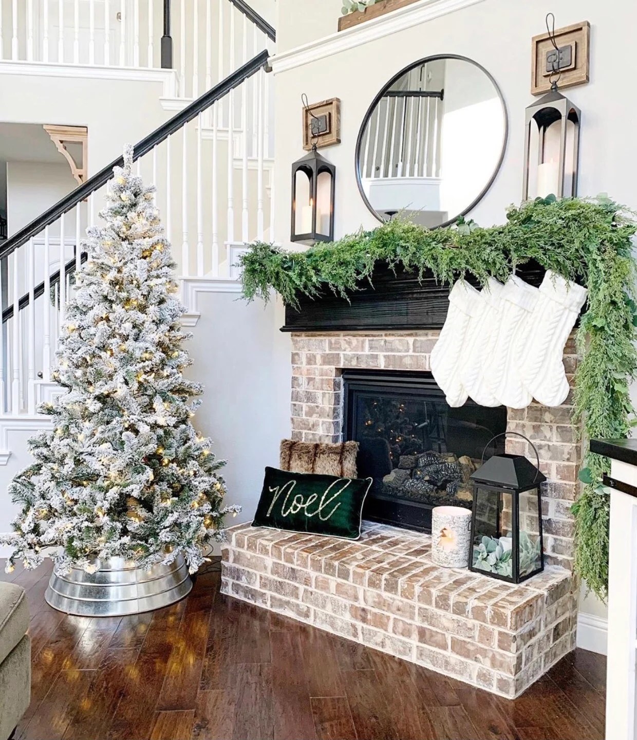 61 Stunning Christmas Tree Decorations Chaylor & Mads