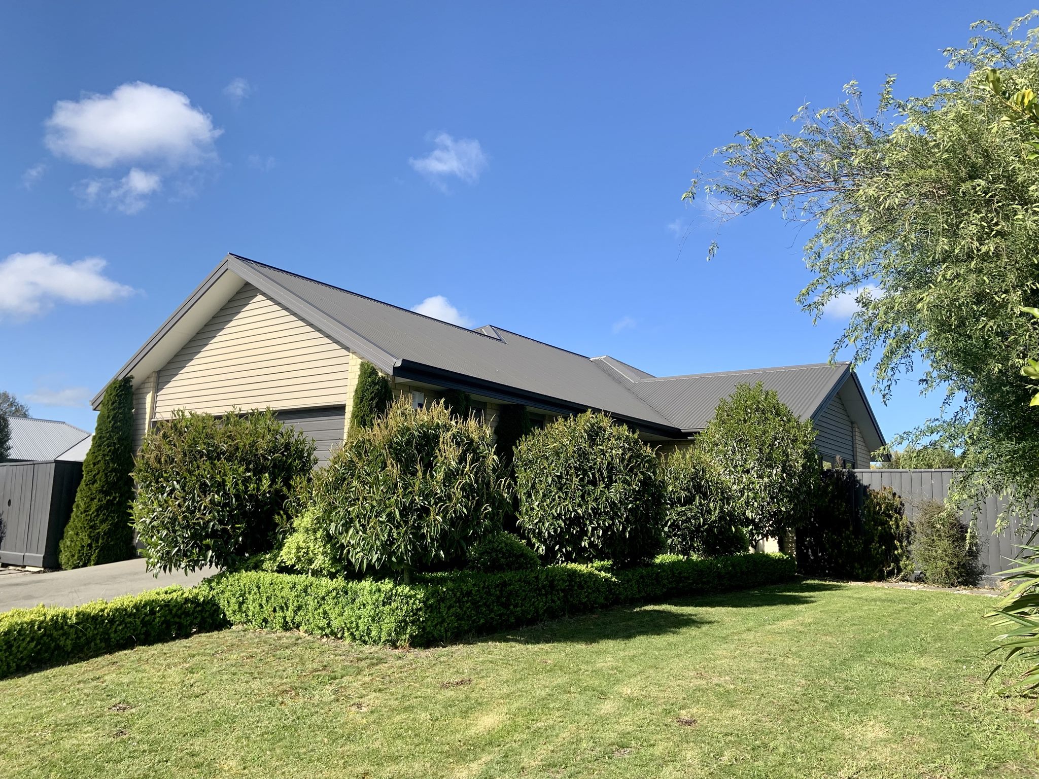 Halswell, 4 bedrooms Christchurch Rentals