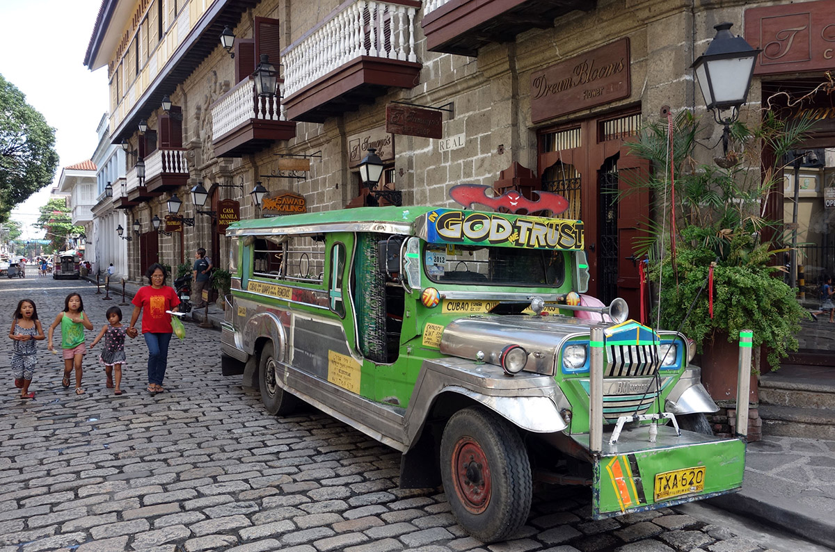 Cheap flights from Los Angeles to Manila for only 723 return trip, Singapore Airlines, April