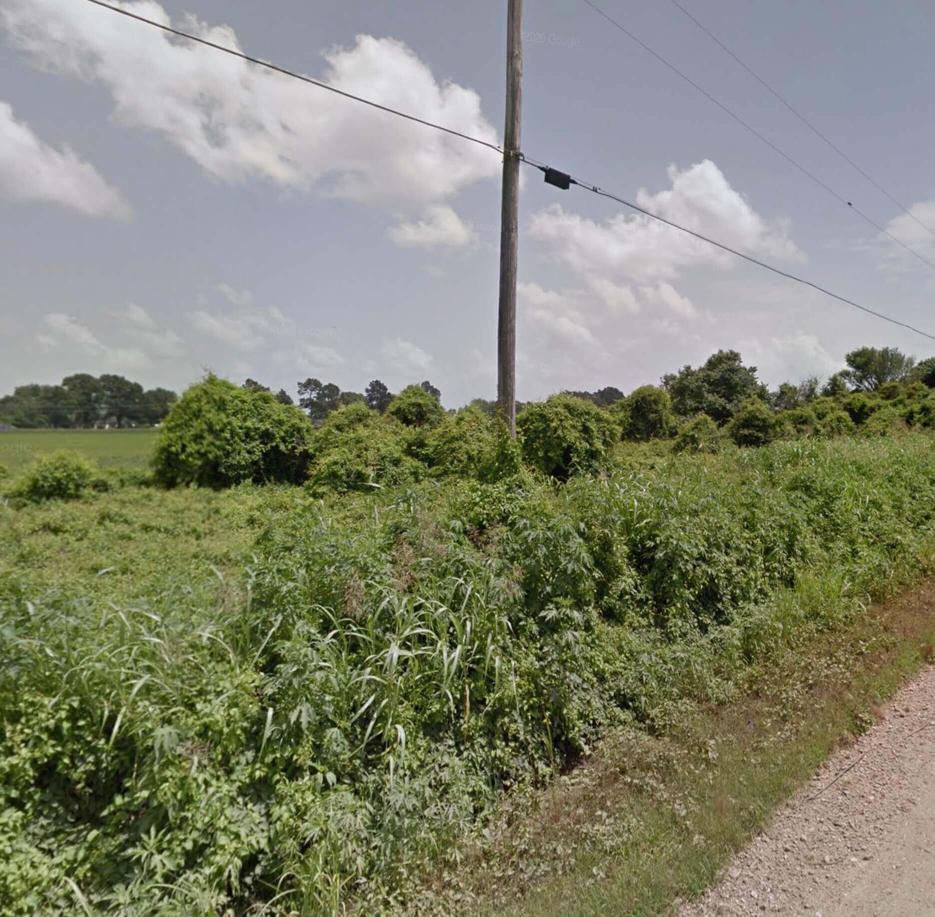 PENDING! Corner Lot in Country Rural Corner Lot Acreage Country