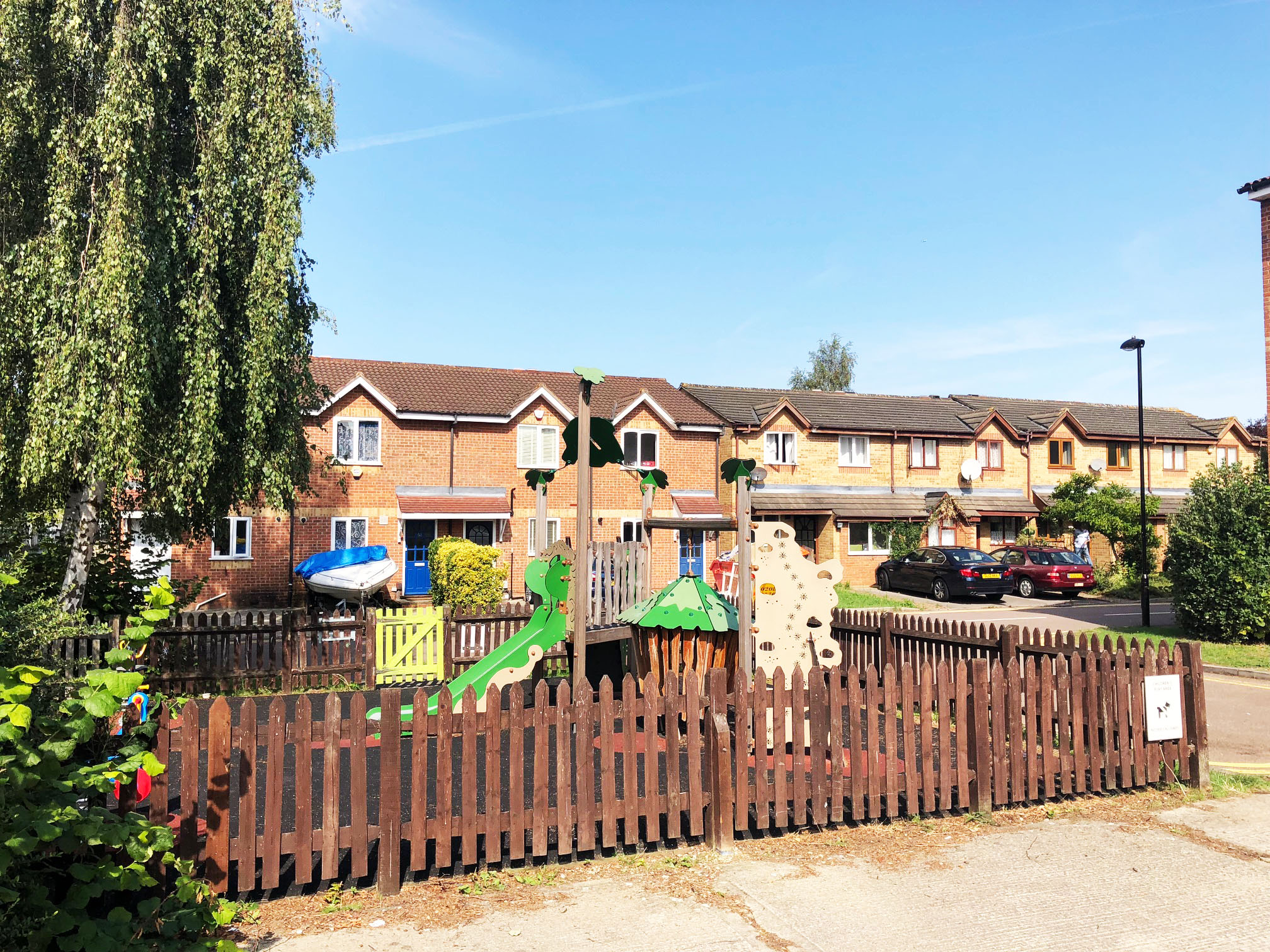 Lovely Three Bedroom House for Sale Brindley Close Checkmate Estates