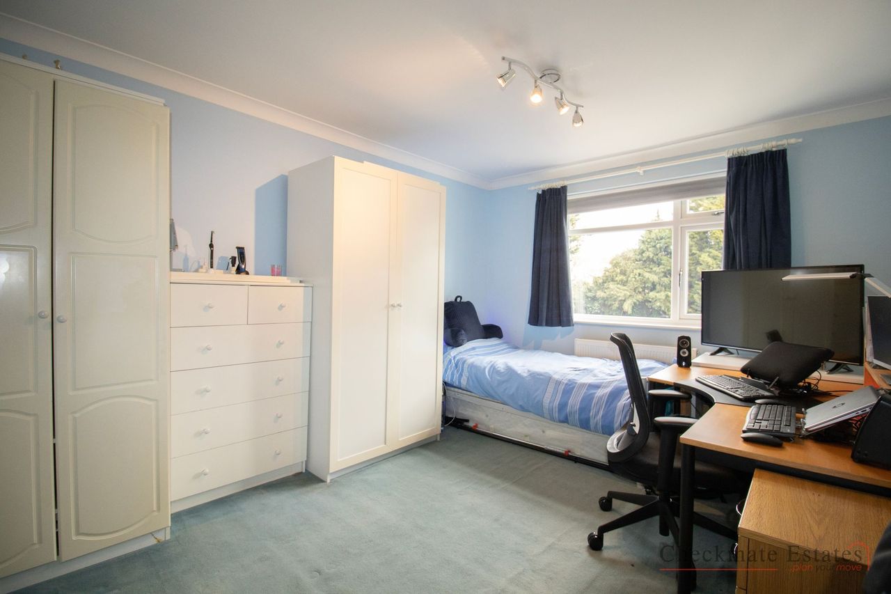 3 BEDROOM SEMI DETACHED Checkmate Estates Estate Agents in Wembley